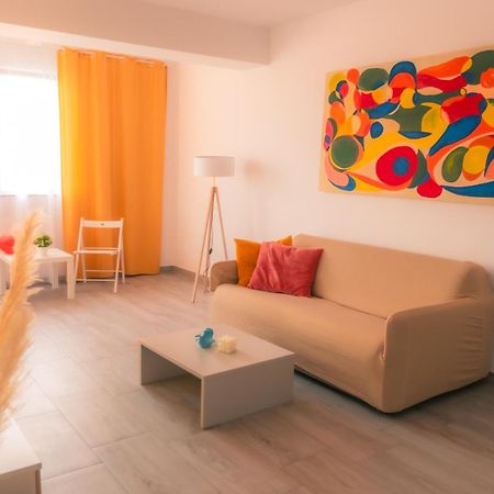 Sunset Apartment - Central Apt With Rooftop Garden Бухарест Екстер'єр фото