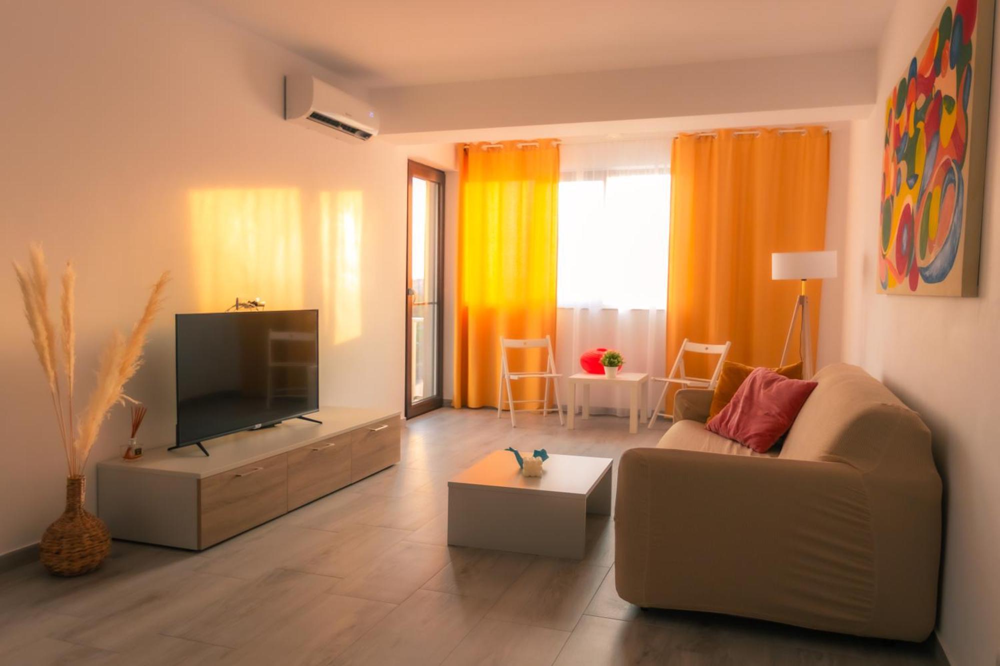 Sunset Apartment - Central Apt With Rooftop Garden Бухарест Екстер'єр фото